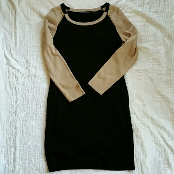 Ivanka Trump Dresses & Skirts - Ivanka Trump Black and Beige Sweater Dress